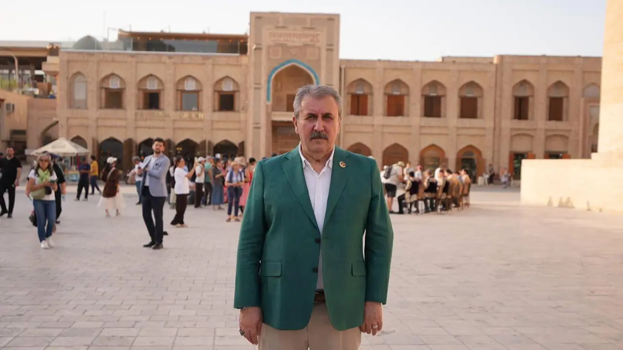 Sayın Destici, Buhara'da Kalon Minaresi’ni ziyaret etti
