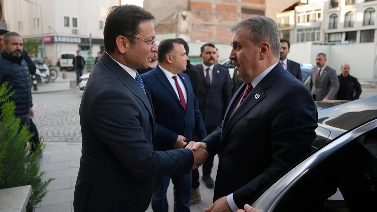 Sayın Genel Başkanımızdan, Sayın Sındırgı Belediye Başkanı'na ziyaret