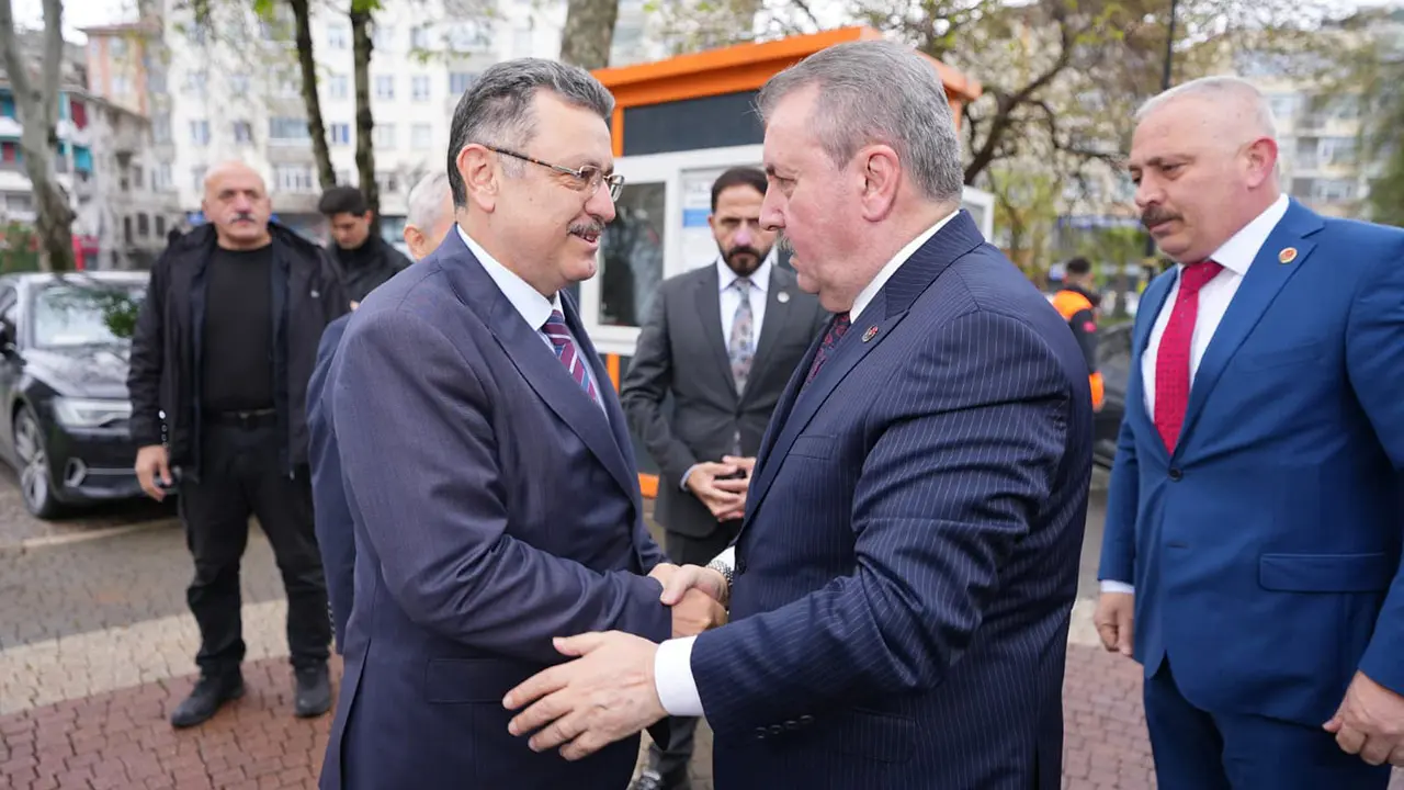 Sayın Destici, Trabzon Büyükşehir Belediye Başkanı Sayın Genç'le bir araya geldi