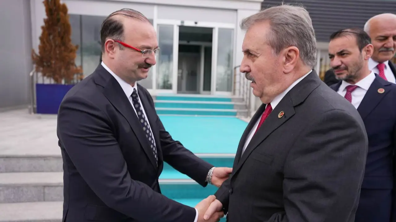 Sayın Mustafa Destici’den Rektör Hacımüftüoğlu’na ziyaret