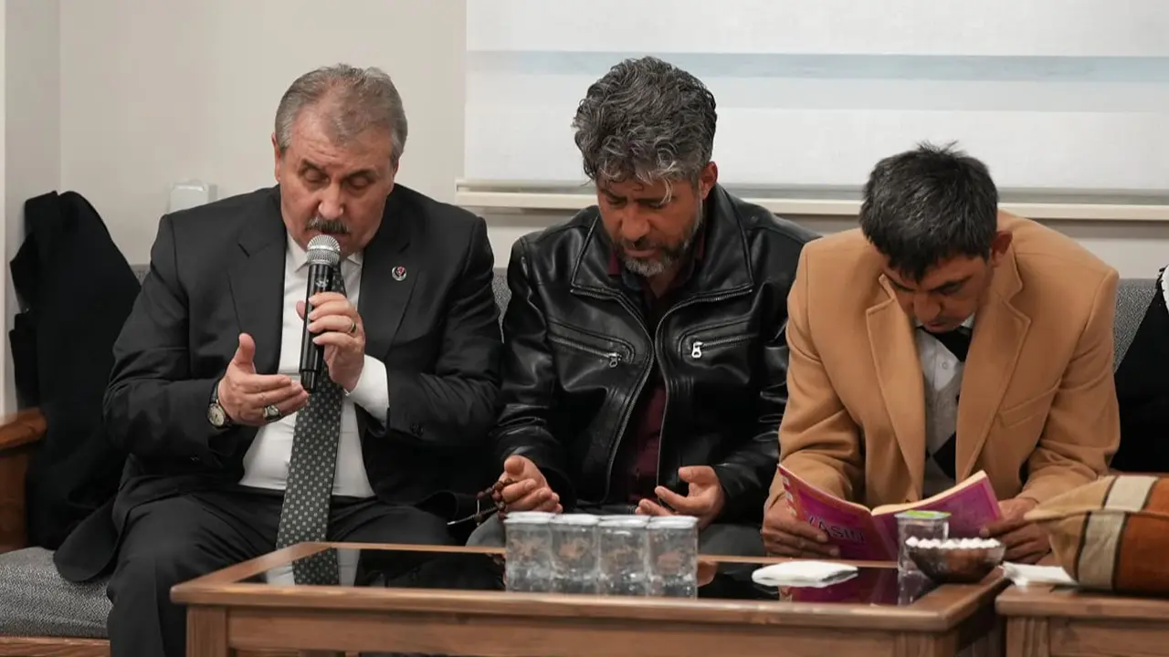 Genel Başkanımız, okul saldırısında vefat eden evlatlarımızın ve şehit öğretmenimizin ailelerini ziyaret etti