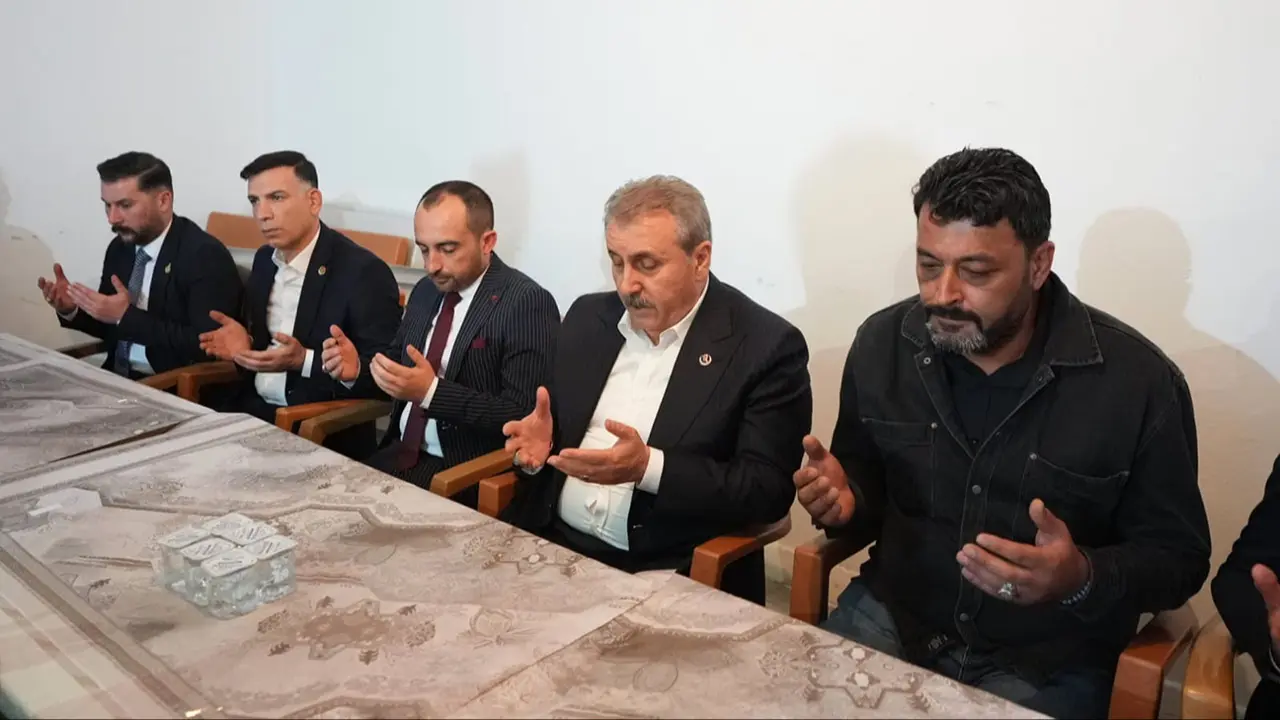 Sayın Destici'den Sayın Mustafa Uslu'ya taziye ziyareti