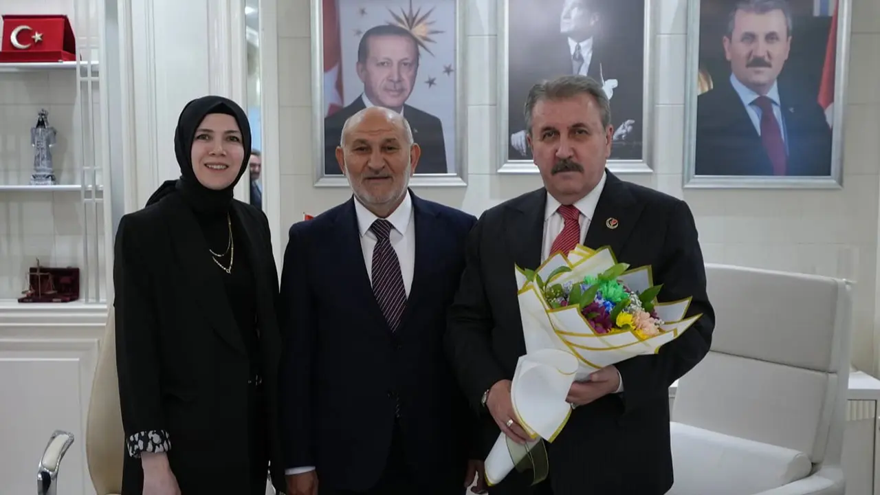Genel Başkanımız Sayın Destici, Hendek Belediyesini ziyaret etti