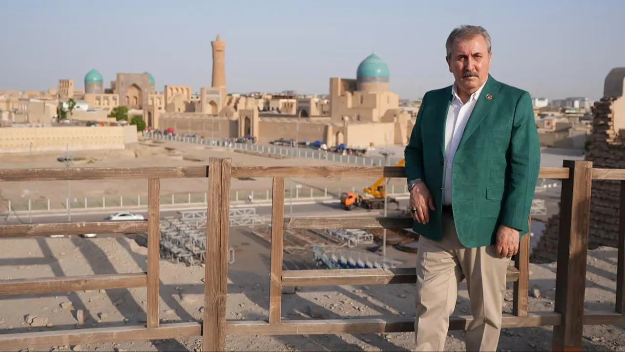 Sayın Destici, Buhara'daki Ark Kalesi'ni ziyaret etti