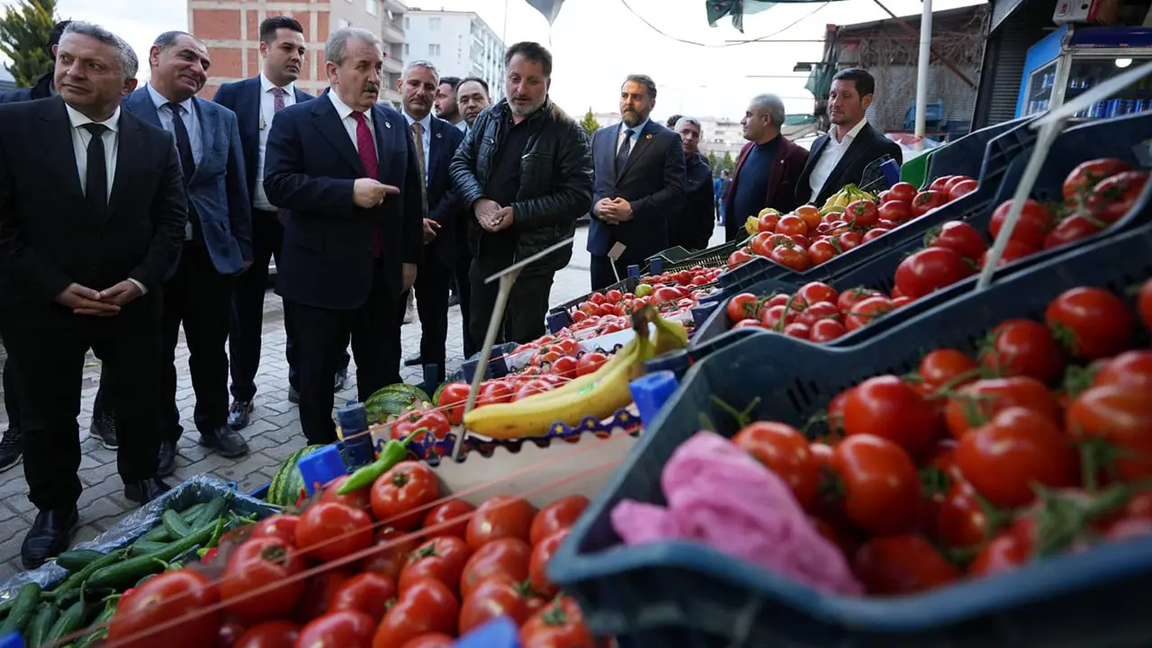 Sayın Destici, Yazıkonak'ta esnaf ve vatandaşlarla görüştü