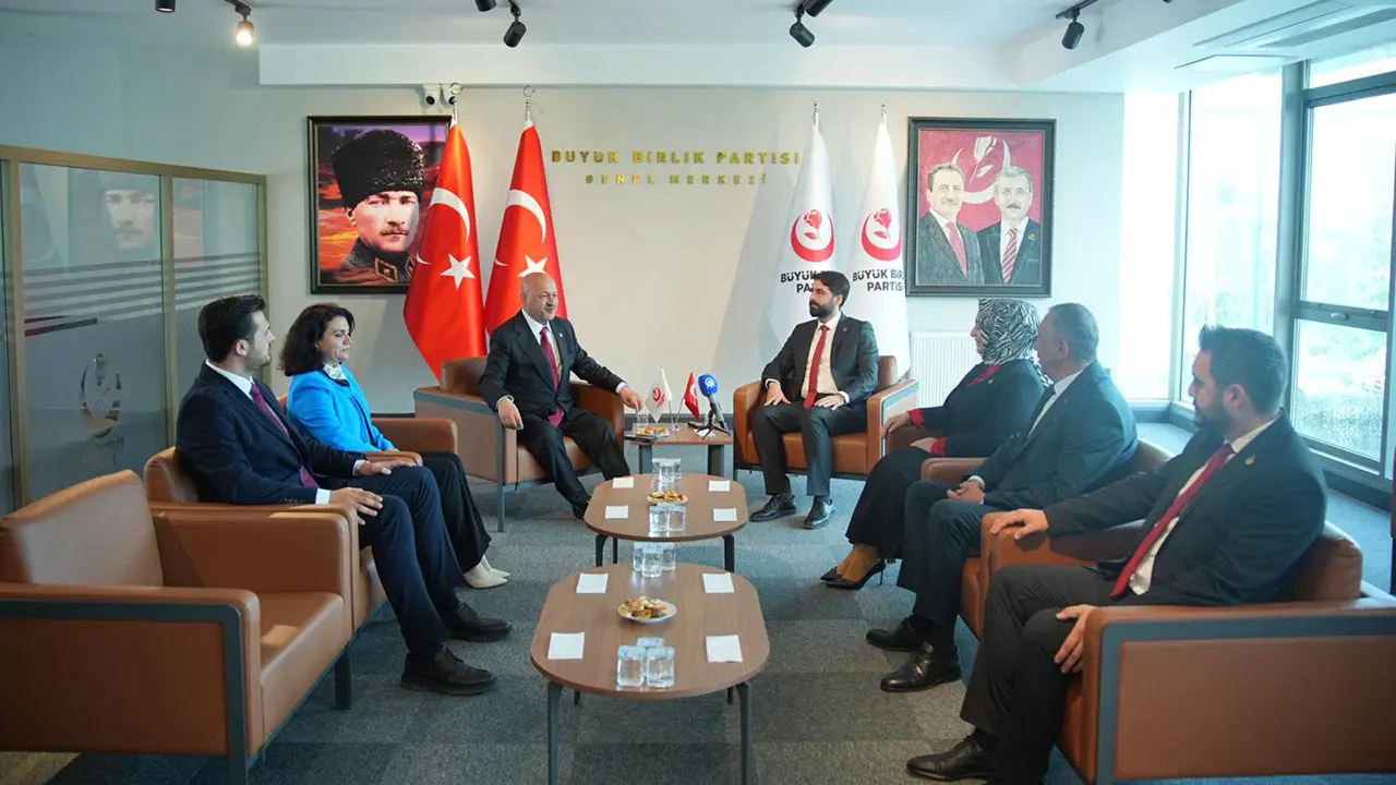 Siyasi partilerden Genel Merkezimize bayram ziyareti