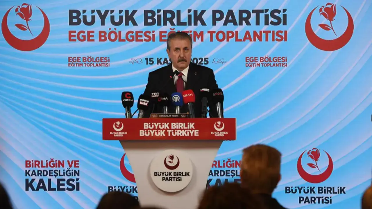 Genel Başkanımız Sayın Mustafa Destici, Ege Bölge Parti İçi Eğitim Toplantısında konuştu