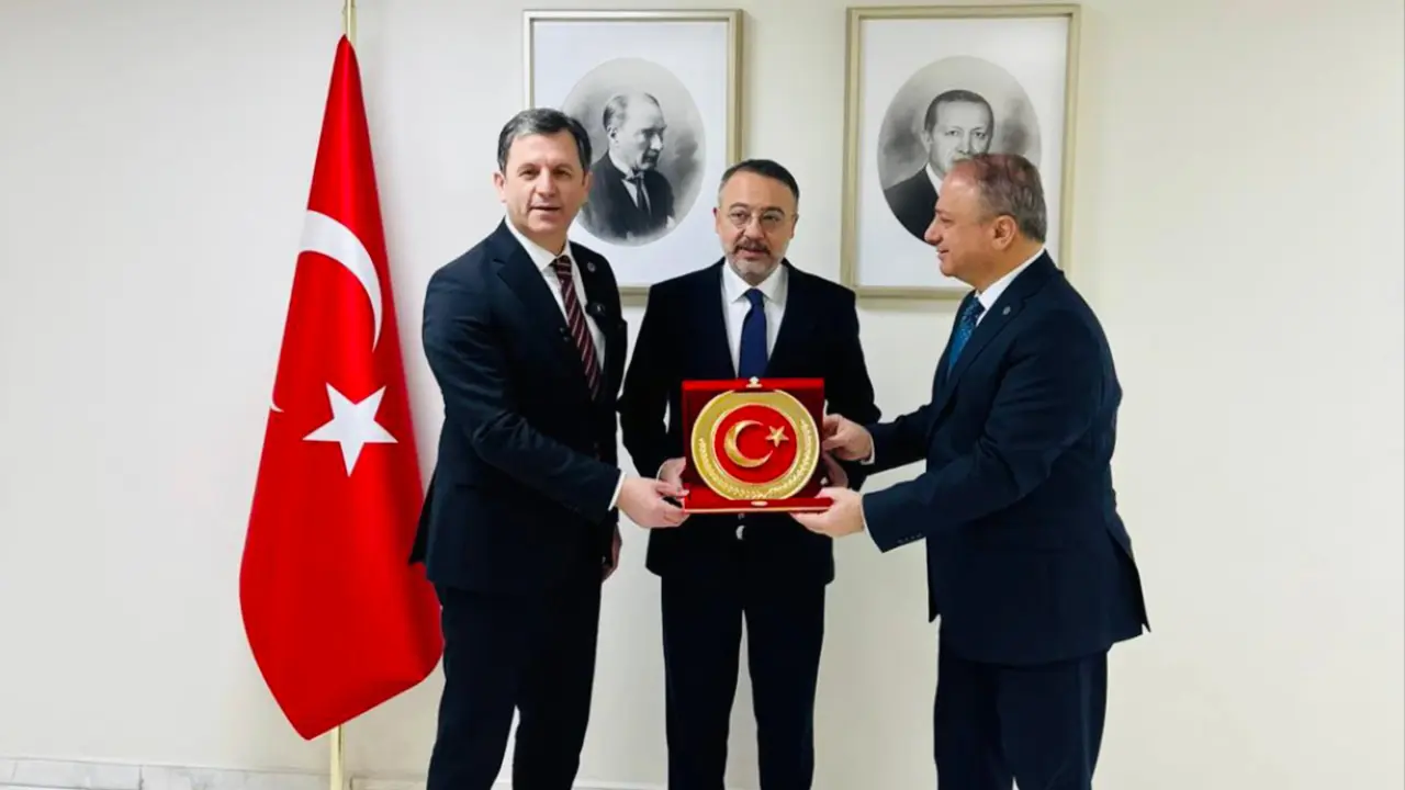 Genel Başkan Yardımcılarımız, Şam Büyükelçimizle görüştü