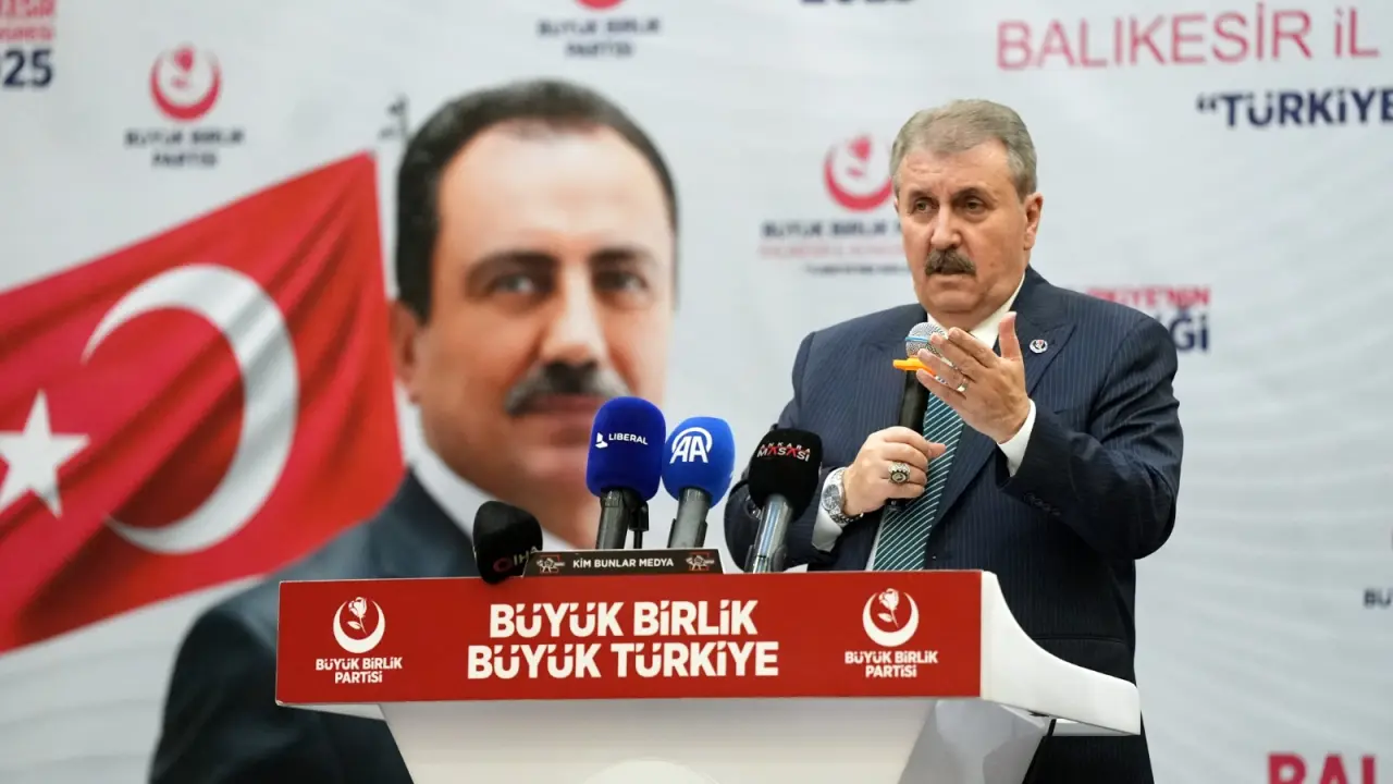 Genel Başkanımız Sayın Mustafa Destici, Balıkesir İl Kongremizde konuştu