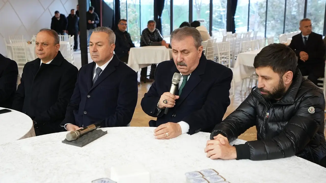 Sayın Destici’den merhum Kemal Yıldızdağı’nın ailesine taziye ziyareti