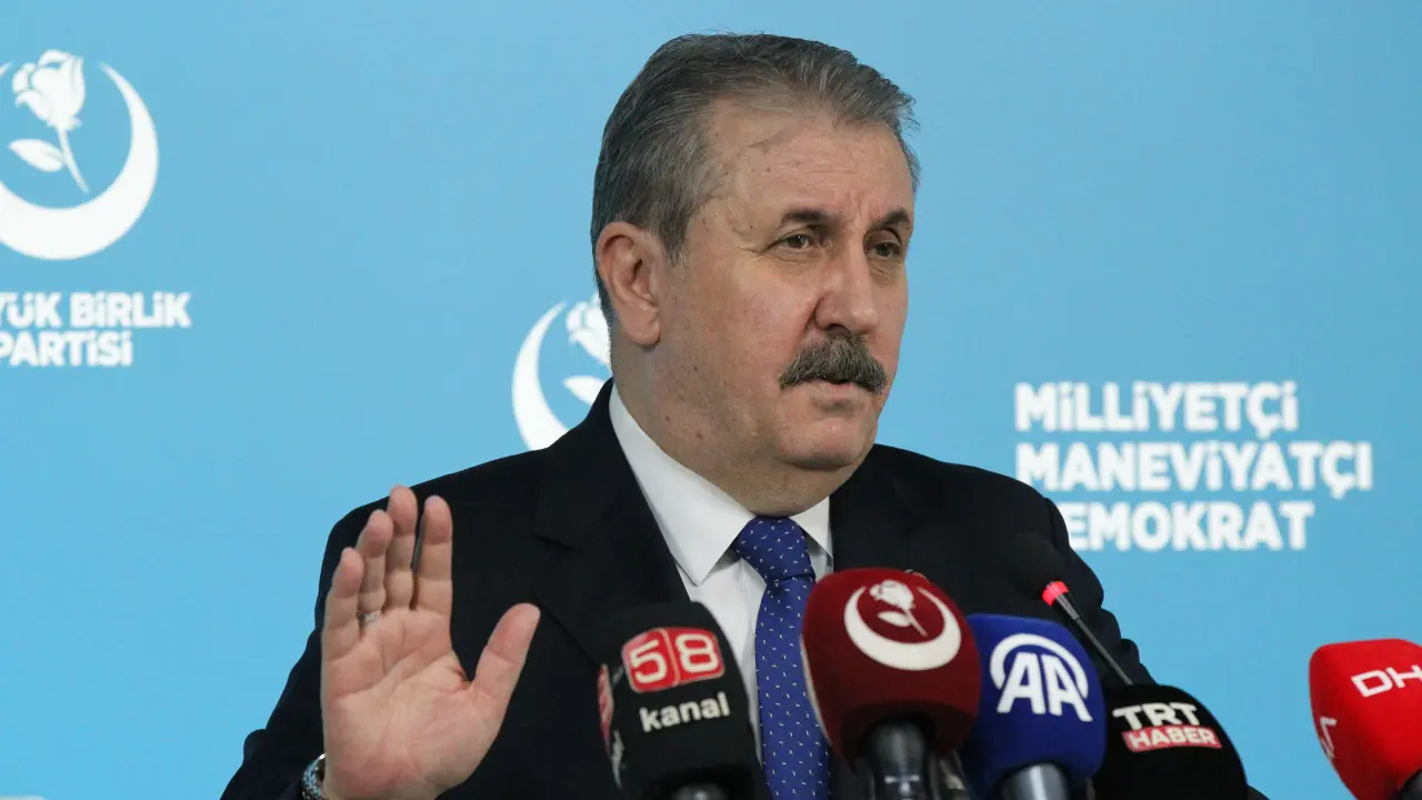 GENEL BAŞKANIMIZ SAYIN MUSTAFA DESTİCİ HAFTALIK BASIN TOPLANTISINDA KONUŞTU