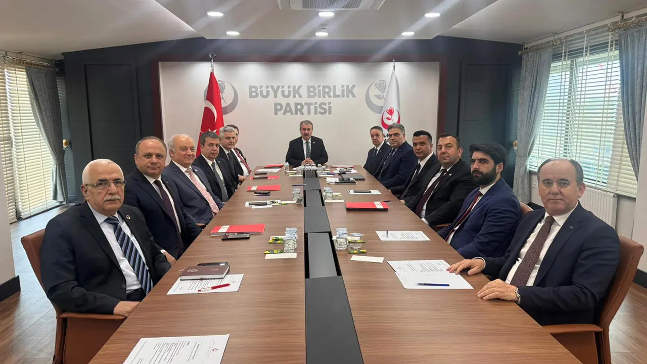 Büyük Birlik Partisi Divan Toplantısı, Sayın Destici'nin başkanlığında yapıldı