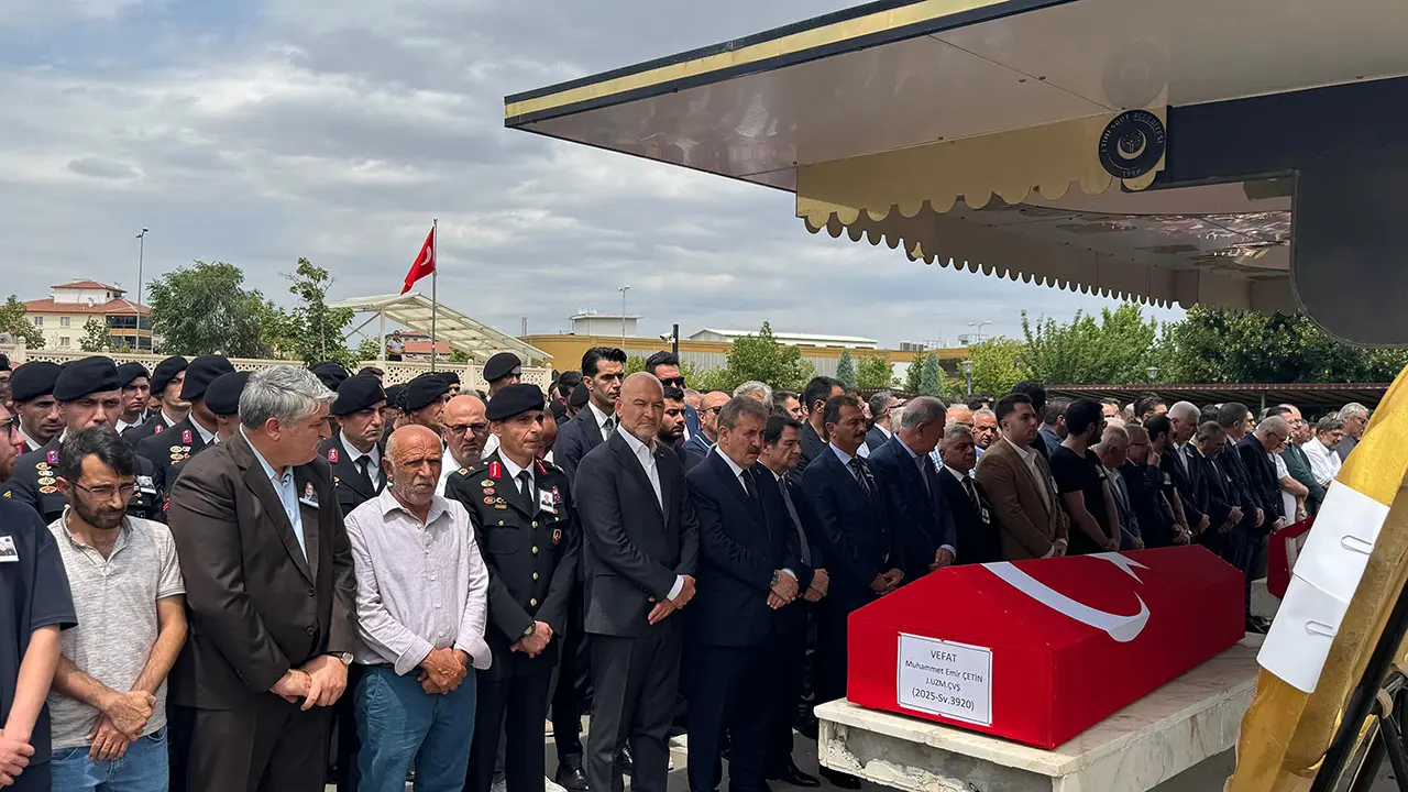Sayın Destici, Çetin ve Demir'in cenaze törenlerine katıldı