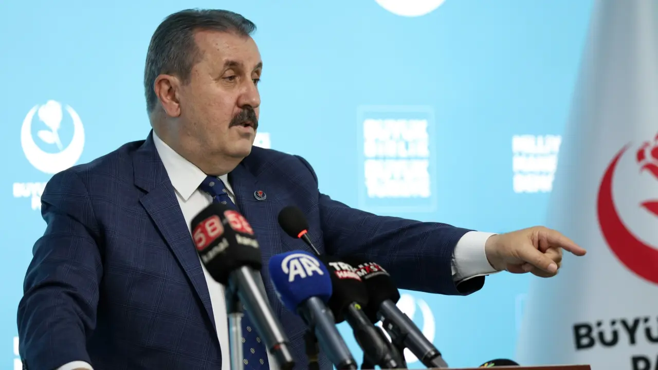 GENEL BAŞKANIMIZ SAYIN MUSTAFA DESTİCİ, PARTİ GENEL MERKEZİMİZDE DÜZENLEDİĞİ HAFTALIK BASIN TOPLANTISINDA TÜRKİYE VE DÜNYA GÜNDEMİNİ DEĞERLENDİRDİ.