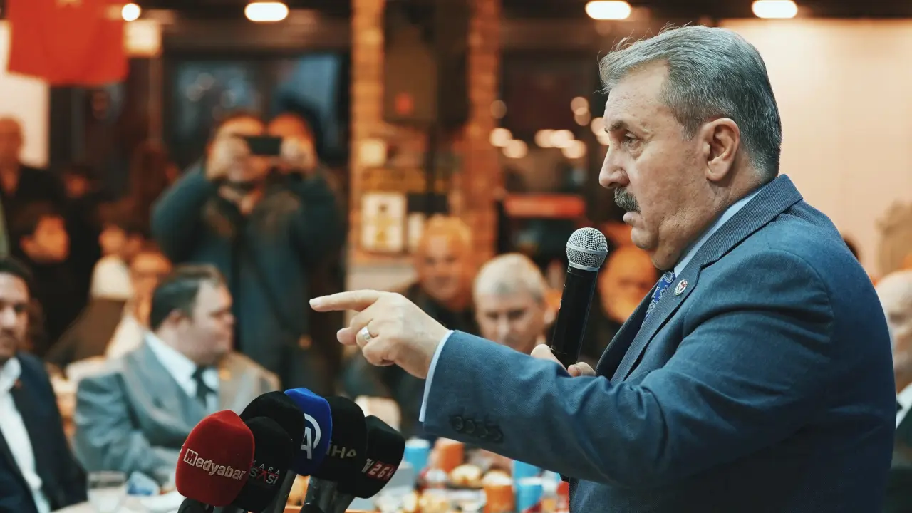 Genel Başkanımız Sayın Mustafa Destici, Sakaryalılarla iftarda buluştu, gündemi değerlendirdi.