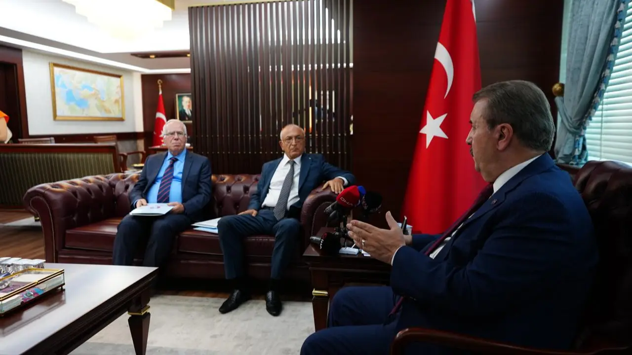 Cem Vakfı'ndan Genel Başkanımız Sayın Mustafa Destici’ye ziyaret.