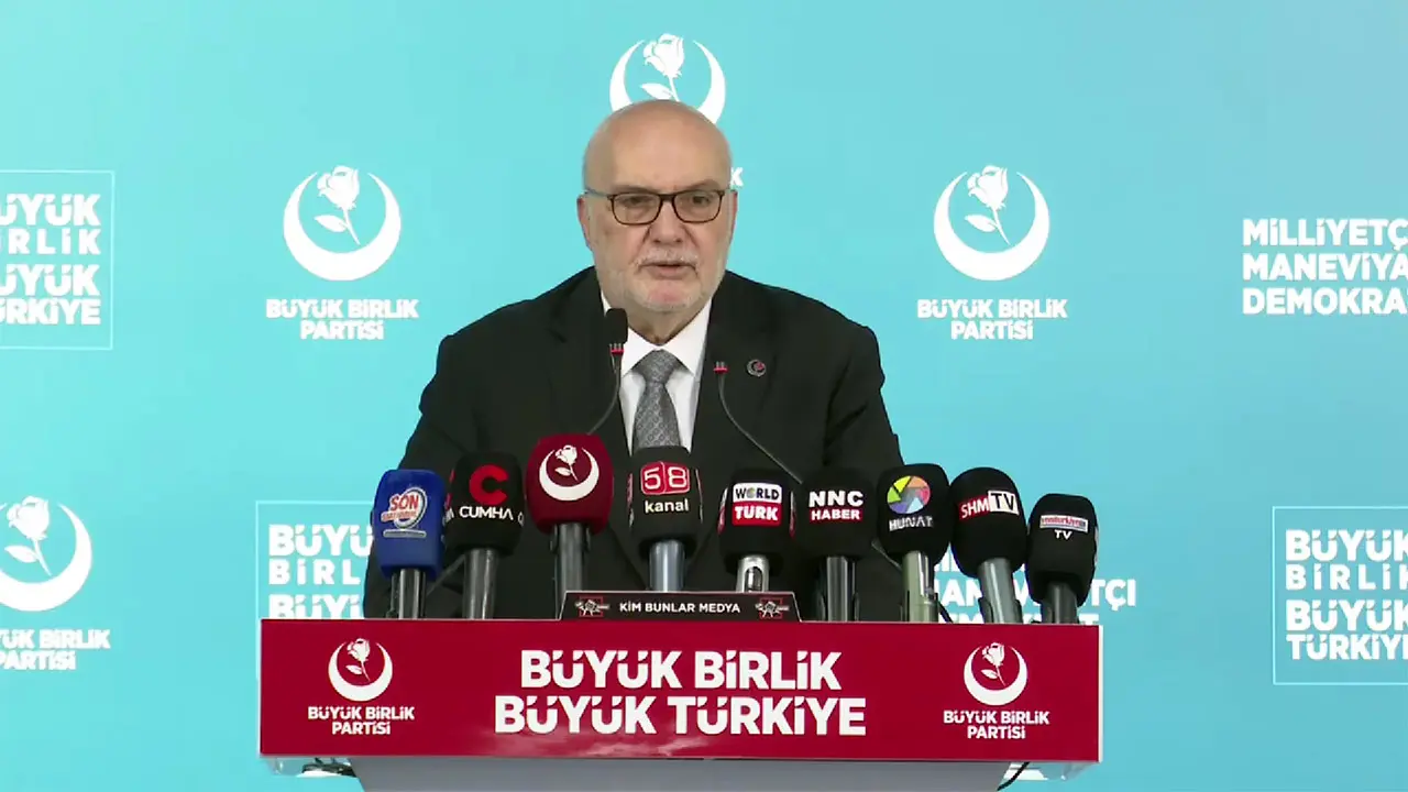 Sayın Ahmet Yelis, basın toplantısı düzenledi