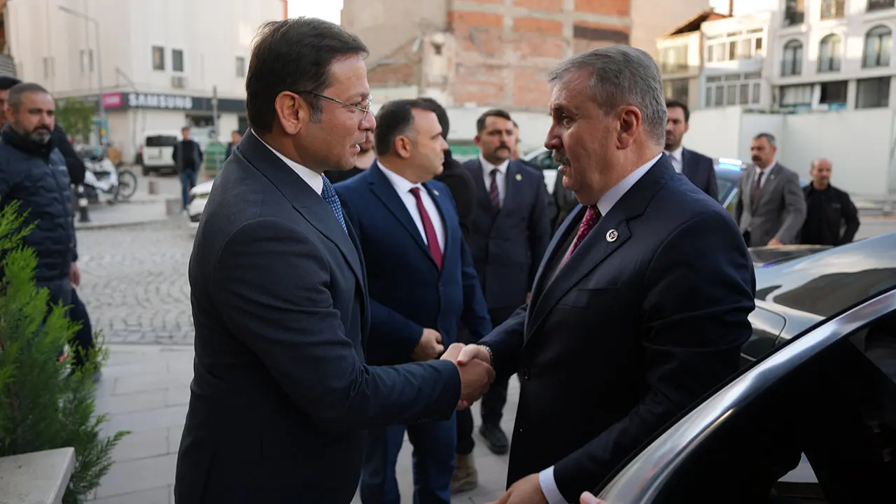 Sayın Genel Başkanımızdan, Sayın Sındırgı Belediye Başkanı'na ziyaret