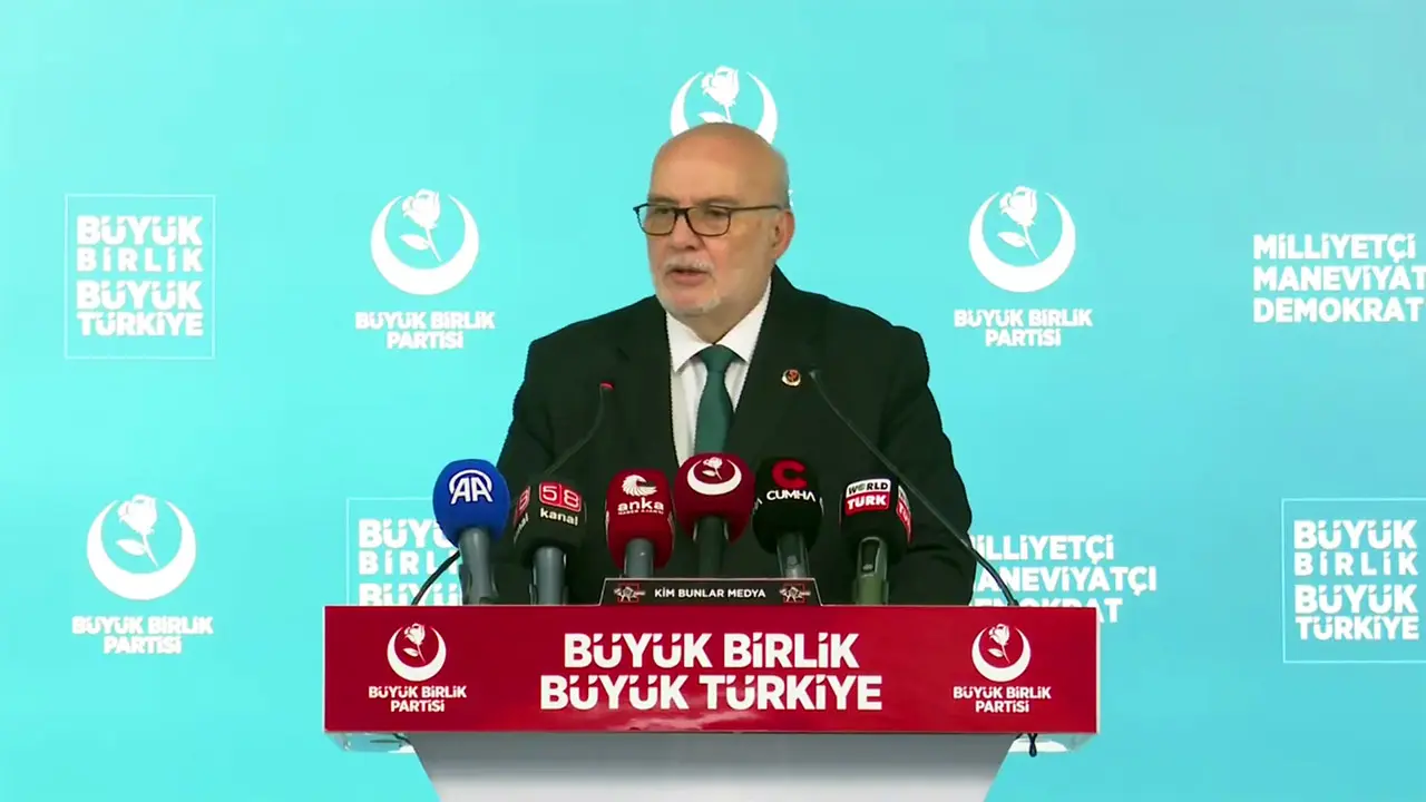 Sayın Ahmet Yelis basın toplantısı düzenledi