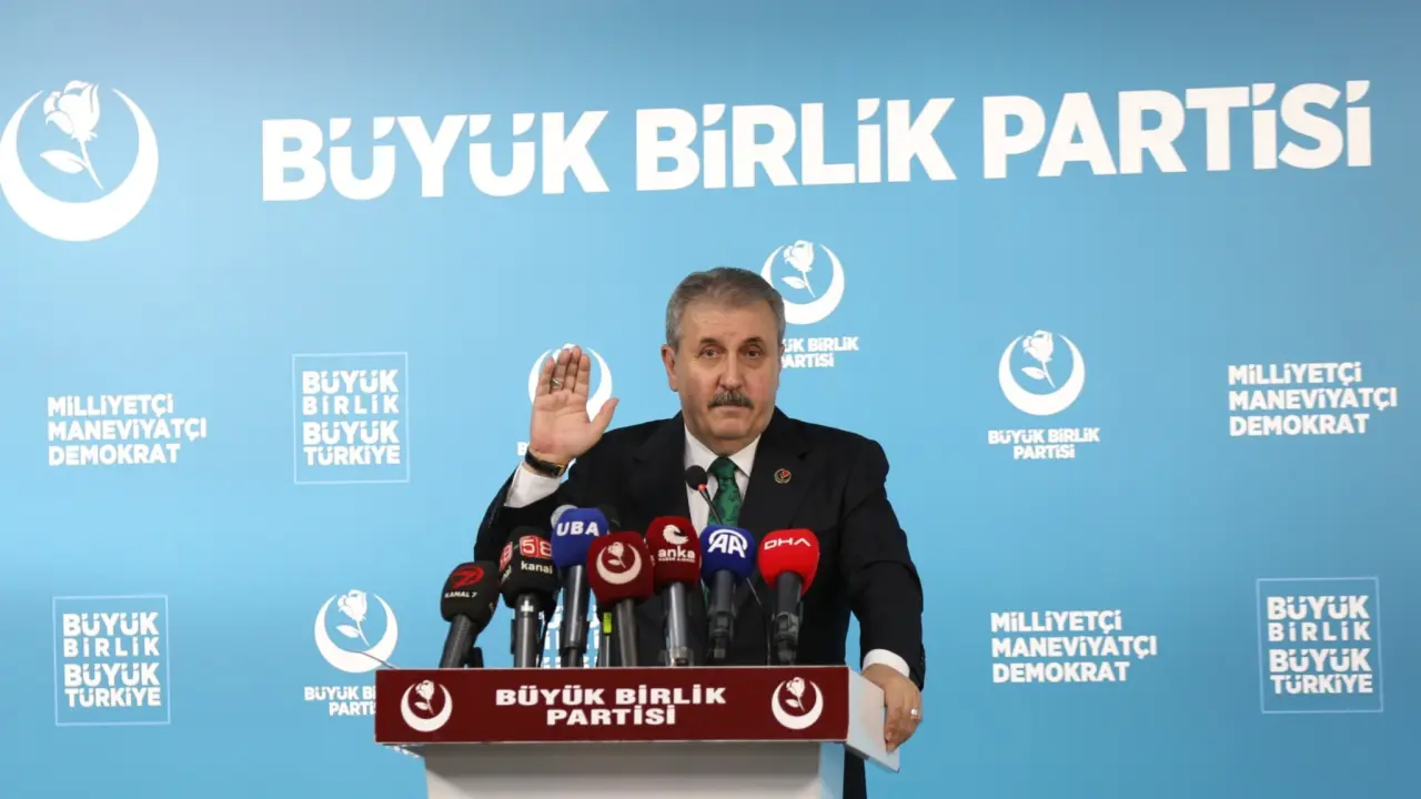 GENEL BAŞKANIMIZ SAYIN MUSTAFA DESTİCİ BASIN TOPLANTISINDA KONUŞTU