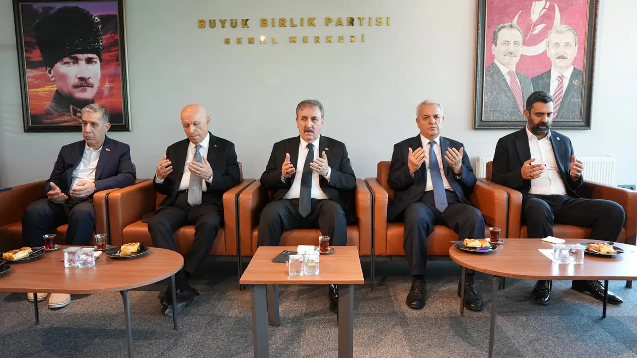 Rektör Yusuf Sarınay'dan Sayın Destici'ye taziye ziyareti