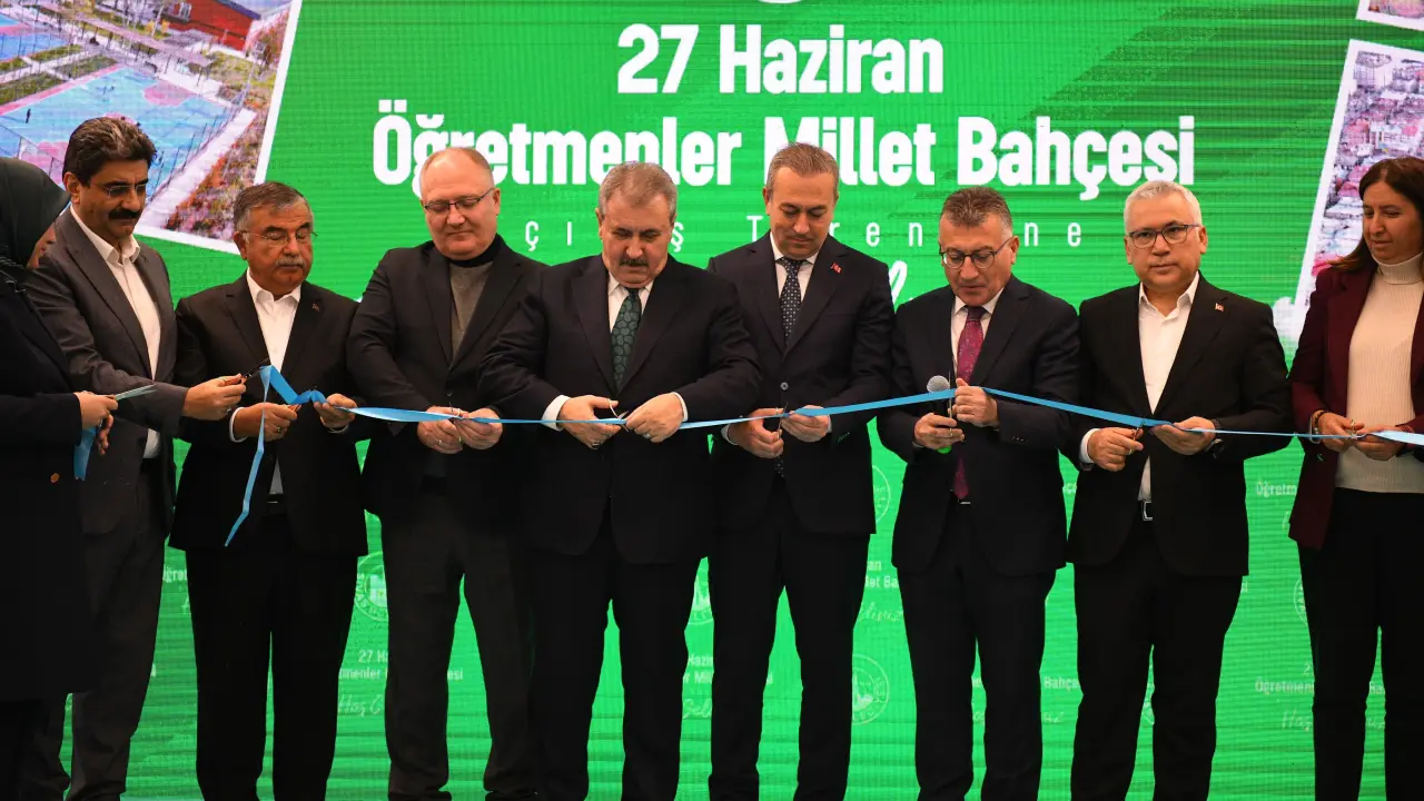 GENEL BAŞKANIMIZ SAYIN MUSTAFA DESTİCİ SİVAS'TA '27 HAZİRAN ÖĞRETMENLER MİLLET BAHÇESİ'Nİ AÇTI
