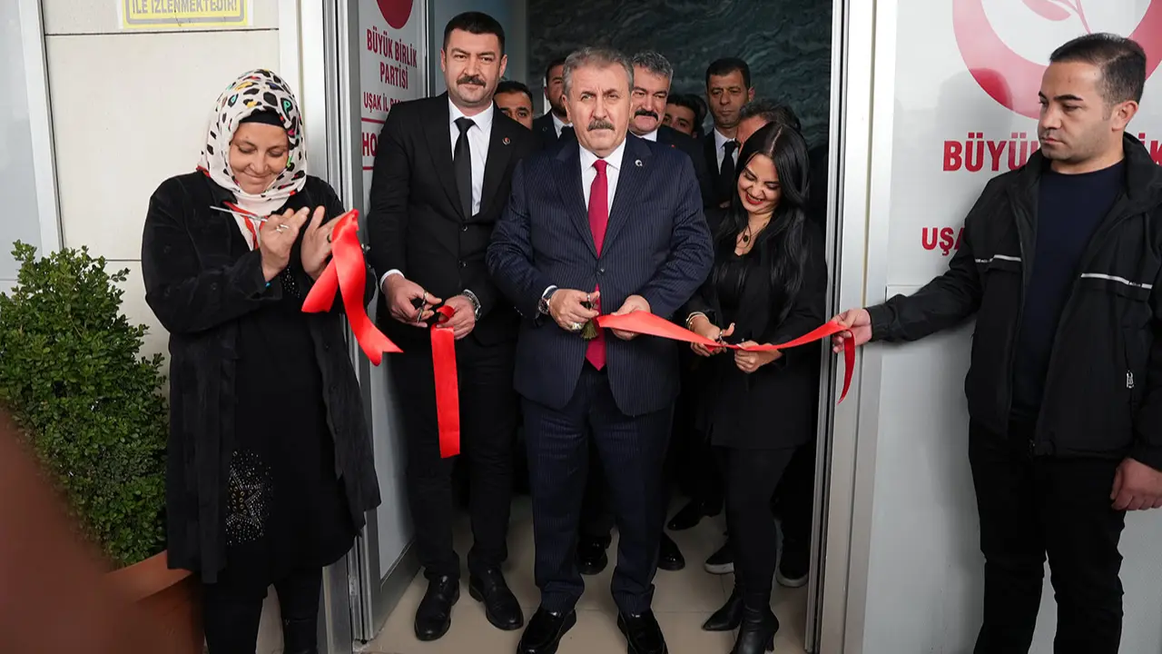 Genel Başkanımız Sayın Mustafa Destici, Uşak il binamızın açılışını gerçekleştirdi