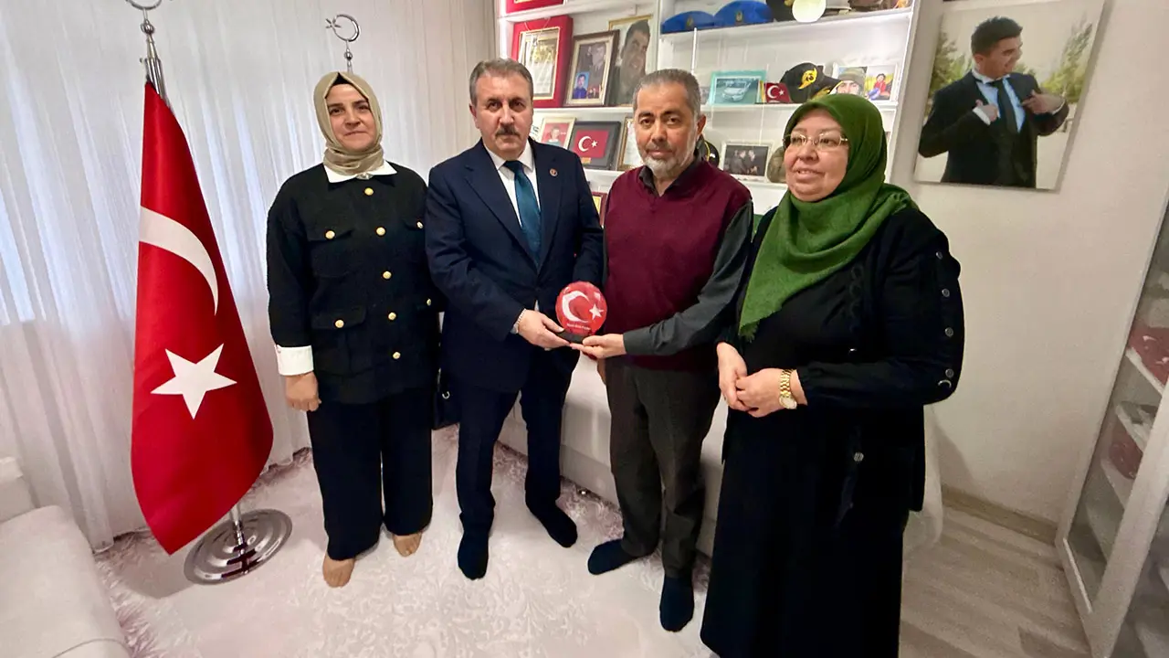Genel Başkanımız Sayın Mustafa Destici, şehit Uygun’un ailesini ziyaret etti