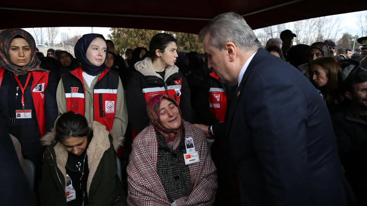 GENEL BAŞKANIMIZ SAYIN MUSTAFA DESTİCİ, ŞEHİDİMİZİ SON YOLCULUĞUNA UĞURLADI
