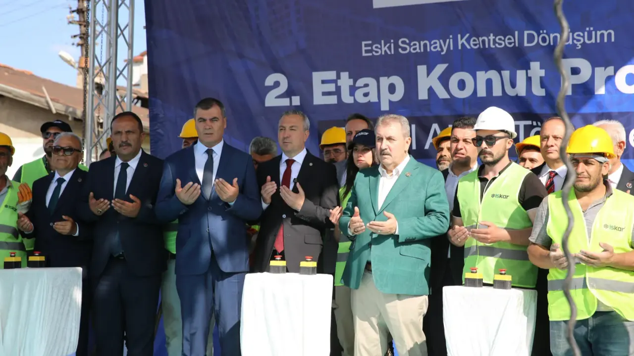 Genel Başkanımız Sayın Mustafa Destici Sivas'ta temel atma töreninde konuştu
