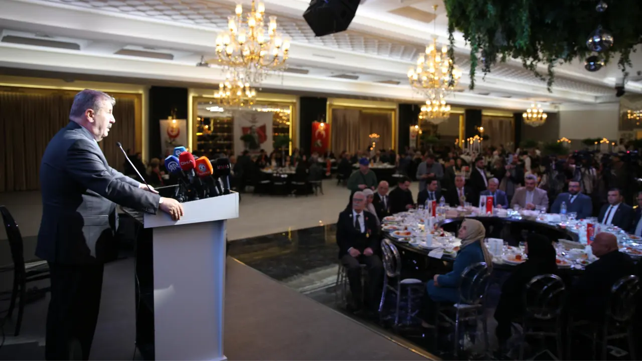 Genel Başkanımız Sayın Mustafa Destici, Bursa’da şehit aileleriyle iftarda bir araya geldi.