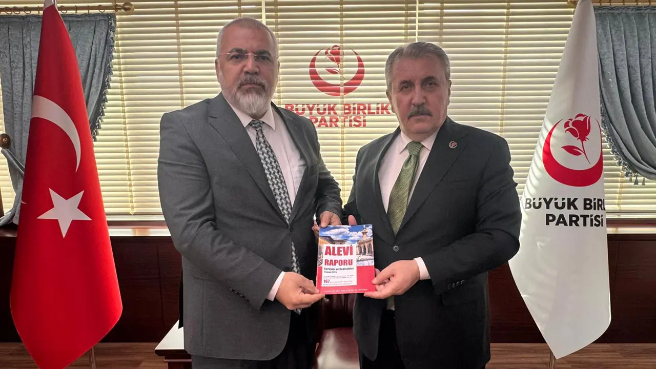 Alevi-Bektaşi raporu Sayın Mustafa Destici'ye sunuldu