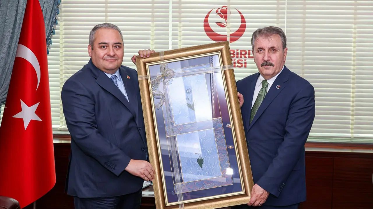 Sayın Mesut Özarslan'dan taziye ve tebrik ziyareti