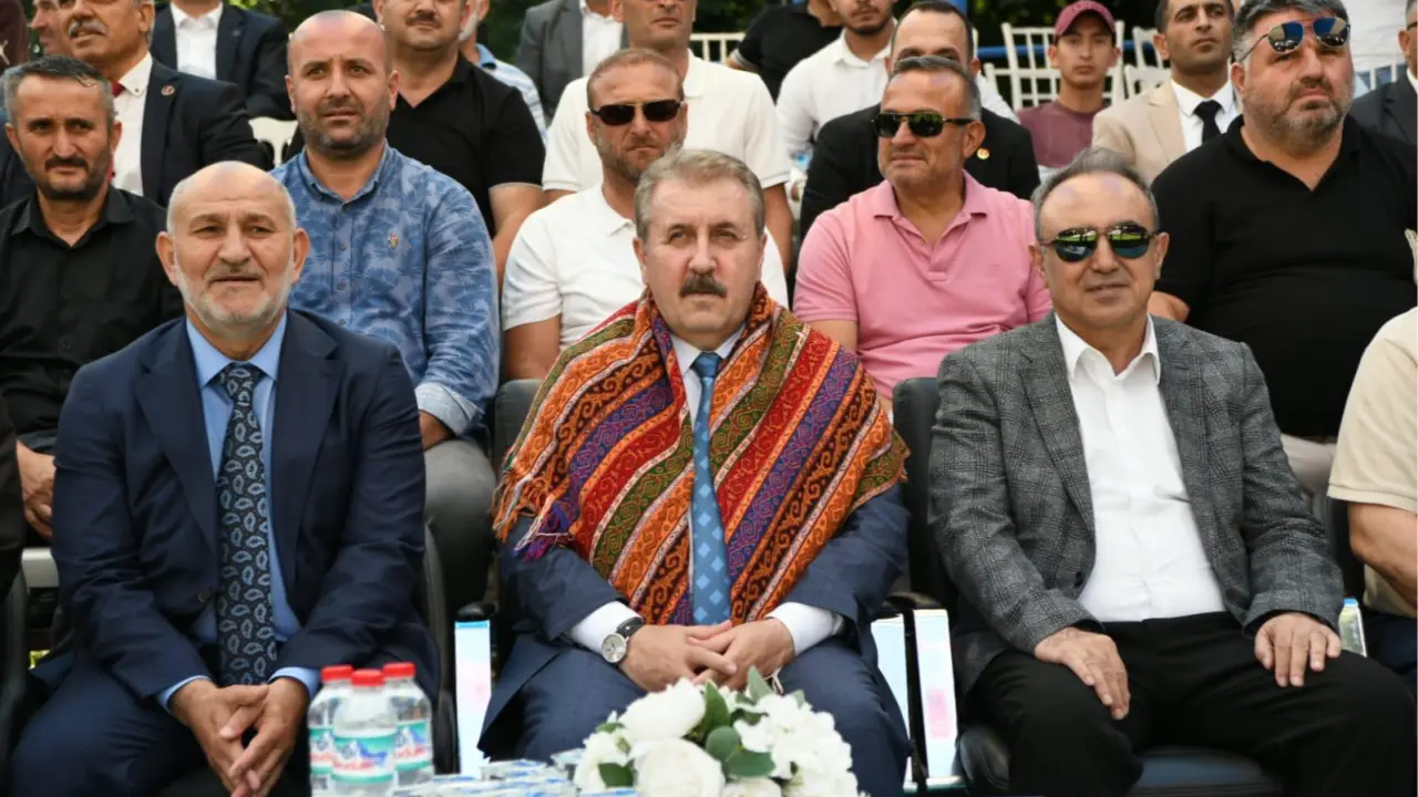 GENEL BAŞKANIMIZ SAYIN MUSTAFA DESTİCİ SAKARYA’DA ‘SELMAN DEDE YAĞLI GÜREŞLERİ’ PRORAMINA KATILDI