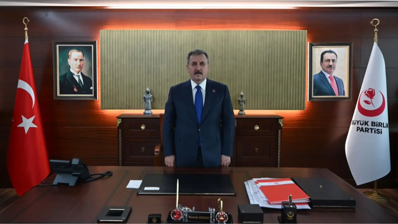 GENEL BAŞKANIMIZ SAYIN MUSTAFA DESTİCİ'NİN 24 KASIM ÖĞRETMENLER GÜNÜ MESAJI