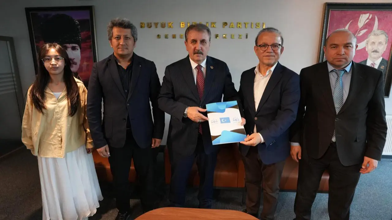 Dünya Uygur Kurultayı Vakfından ziyaret