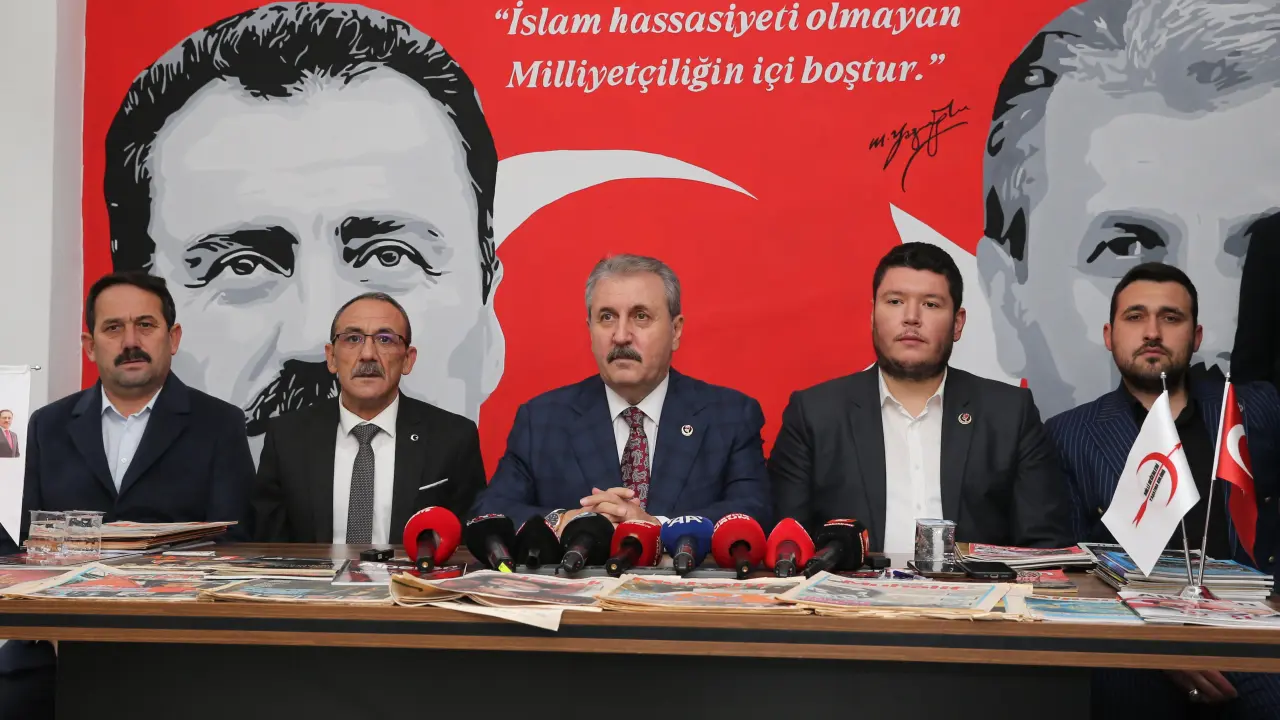 GENEL BAŞKANIMIZ SAYIN MUSTAFA DESTİCİ ESKİŞEHİR’DE BASIN MENSUPLARIYLA BULUŞTU