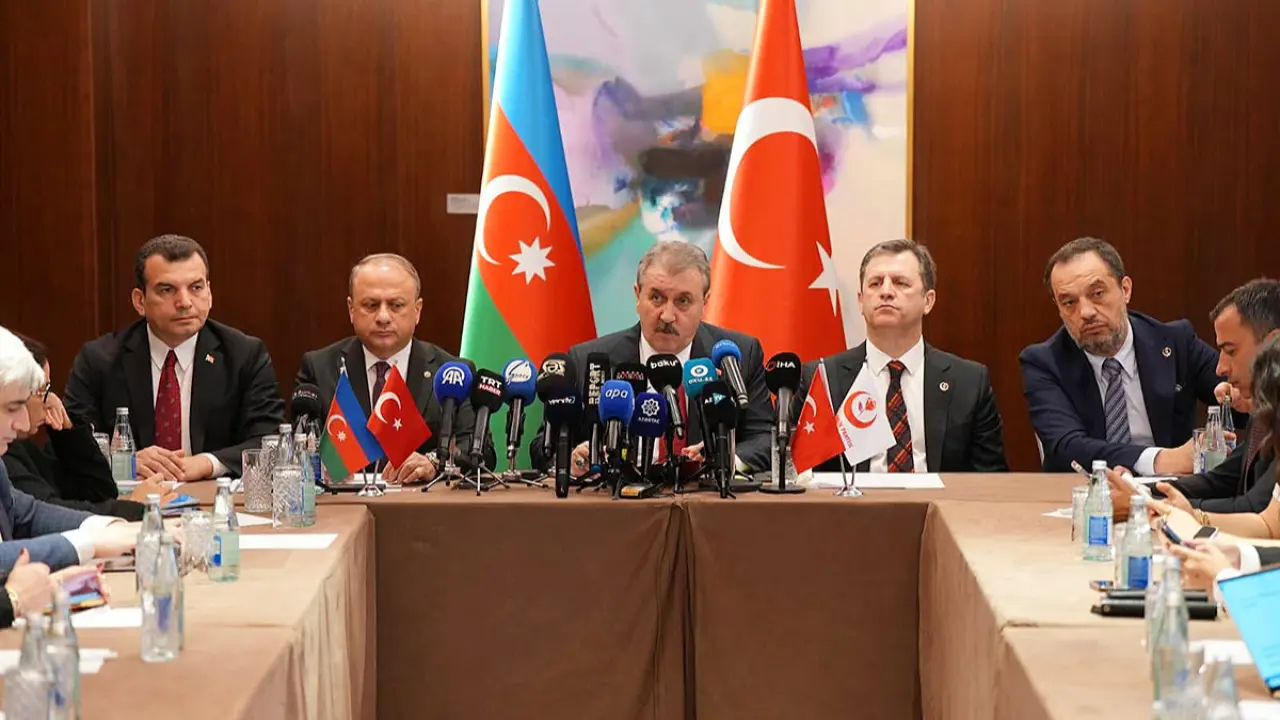 Genel Başkanımız Sayın Mustafa Destici, Bakü’de basın toplantısı düzenledi