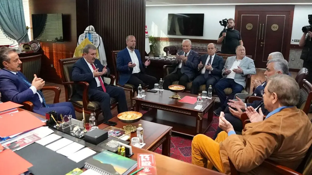 Sayın Faruk Çelik ve Sayın Rifat Hisarcıklıoğlu'ndan taziye ziyareti