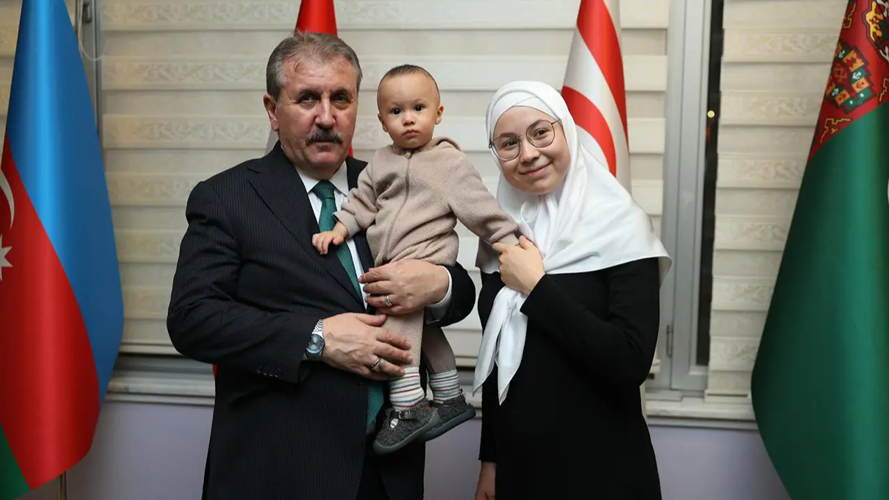 Sayın Destici, Türk Dünyası’ndan gelen öğrencilerle buluştu