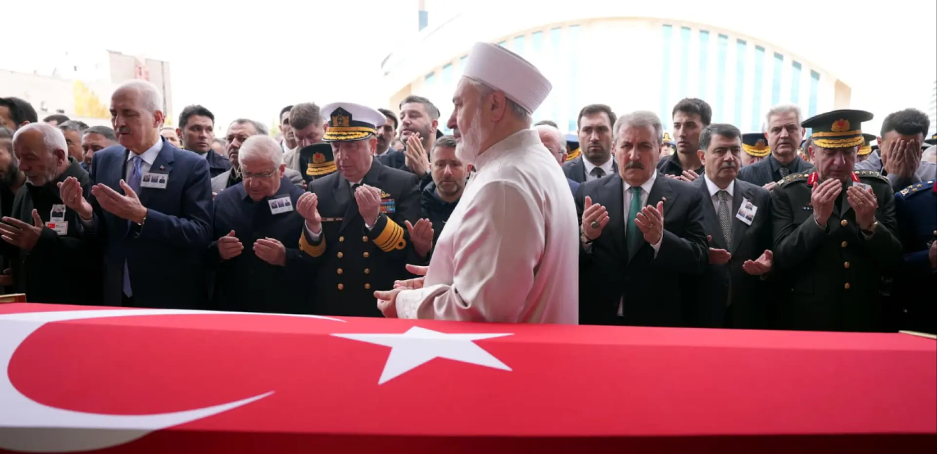 AZİZ ŞEHİTLERİMİZİ UĞURLADIK