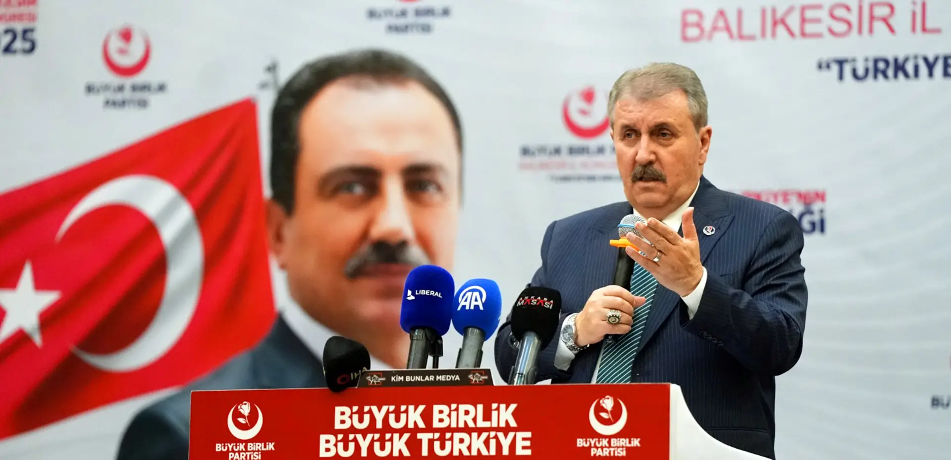 GENEL BAŞKANIMIZ SAYIN MUSTAFA DESTİCİ, BALIKESİR KONGREMİZDE HİTAP ETTİ