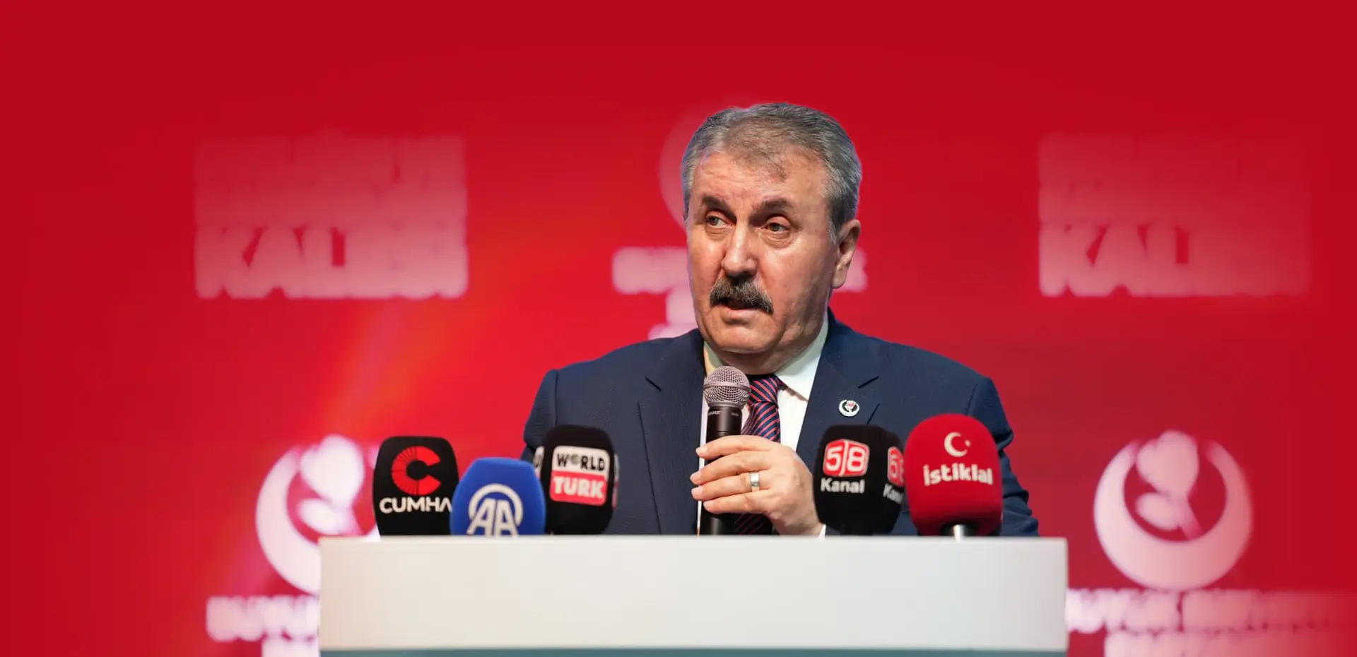 SAYIN DESTİCİ, İSTANBUL KONGREMİZDEN "KADEMELİ EMEKLİLİK" ÇAĞRISI YAPTI: 1 GÜNÜN BEDELİ 20 SENE OLMAZ