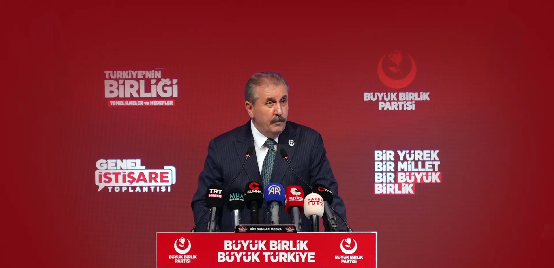GENEL İSTİŞARE VE SİYASİ VİZYON TOPLANTIMIZI GERÇEKLEŞTİRDİK