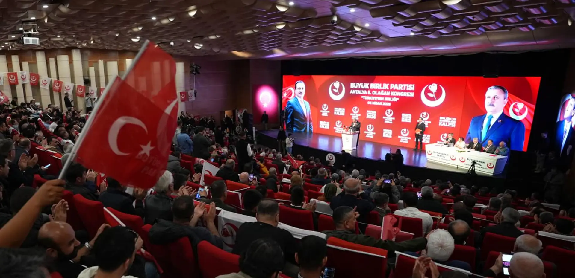 GENEL BAŞKANIMIZ, ANTALYA İL KONGRESİNDE KONUŞTU