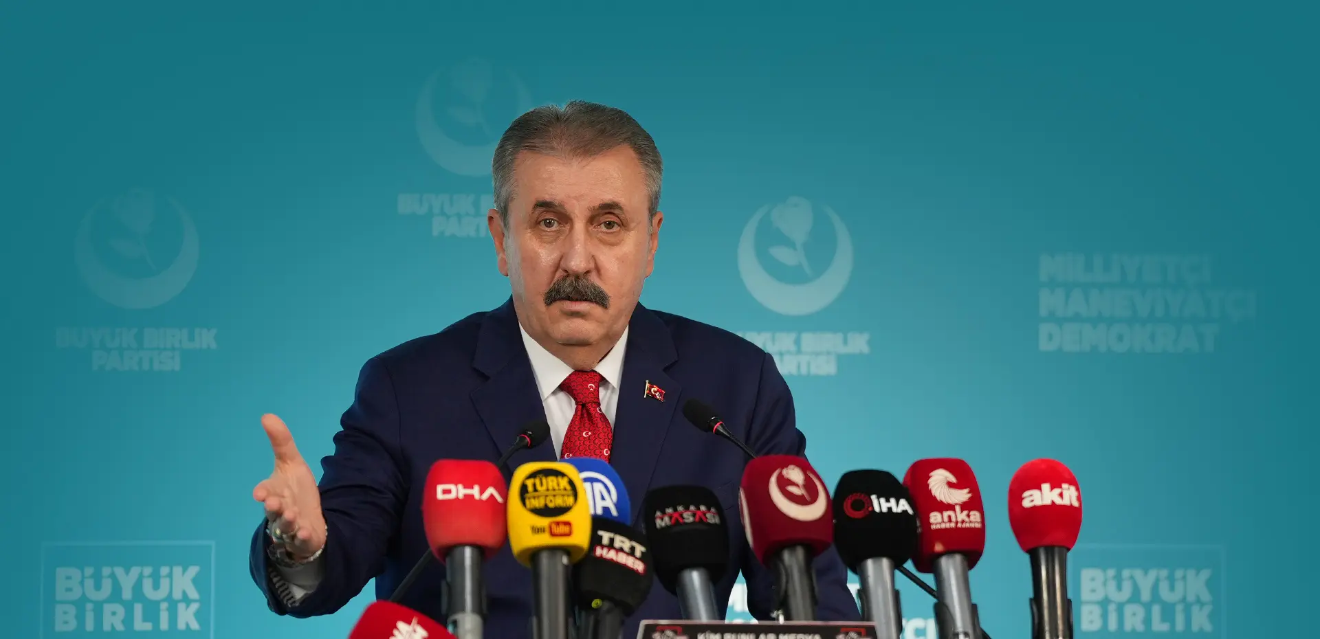 "TÜRK BİRLİĞİ MUTLAKA KURULMALIDIR"