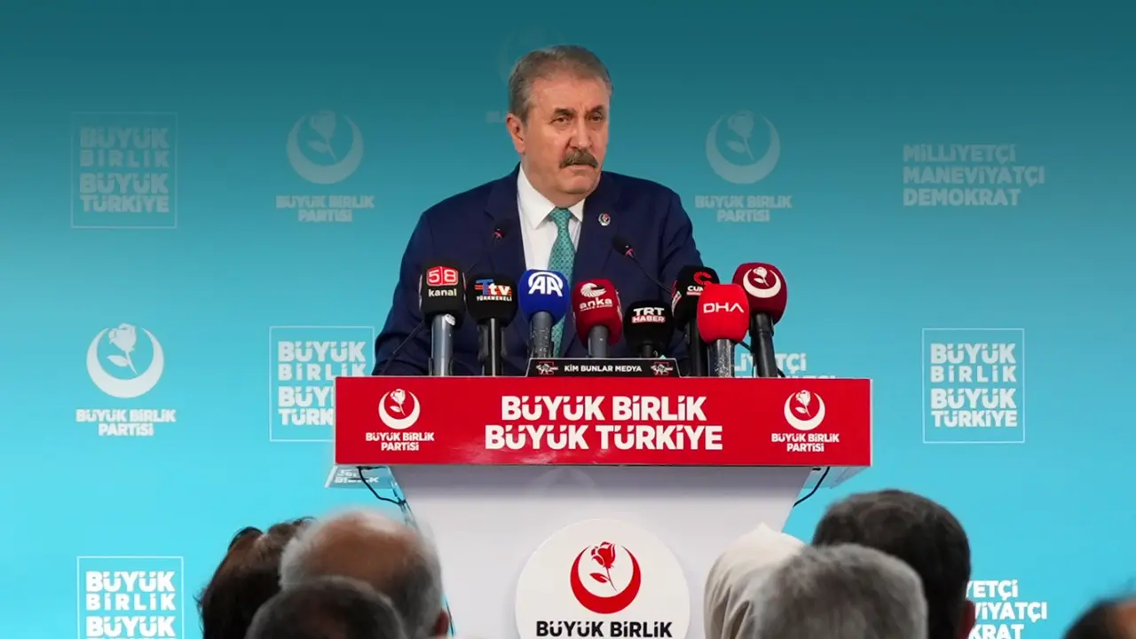 Sayın Destici'den AP'a: Türkiye'ye demokrasi dersi vermek sizin haddinize değil