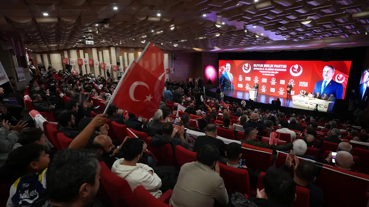 Sayın Genel Başkanımız, Antalya İl Kongremizde konuştu