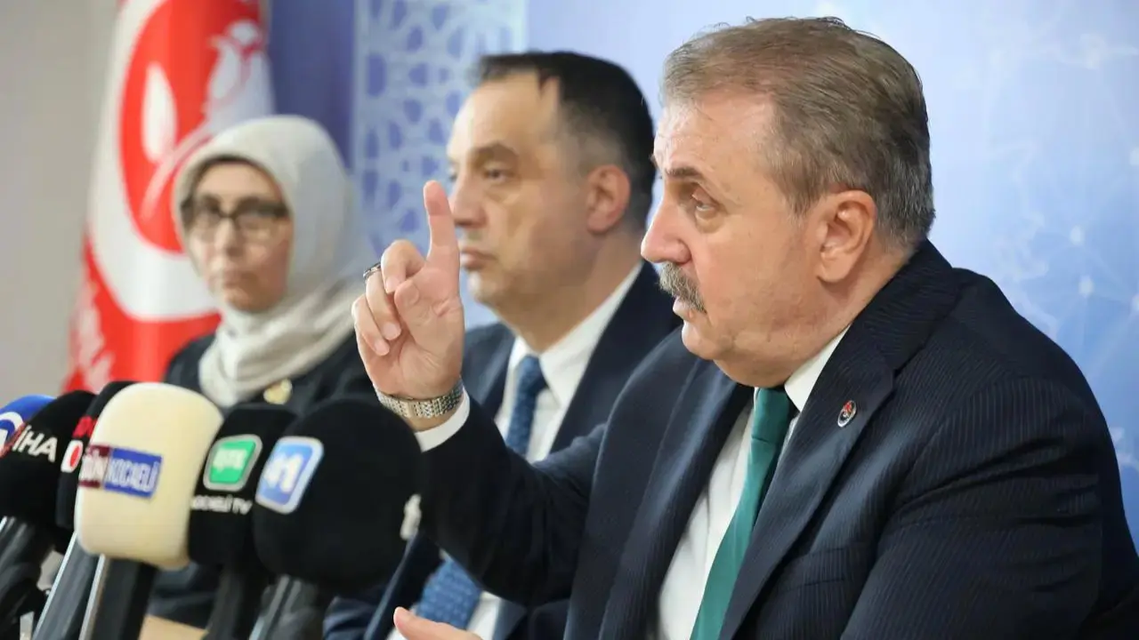 Sayın Destici, Kocaeli'nde basın toplantısı düzenledi