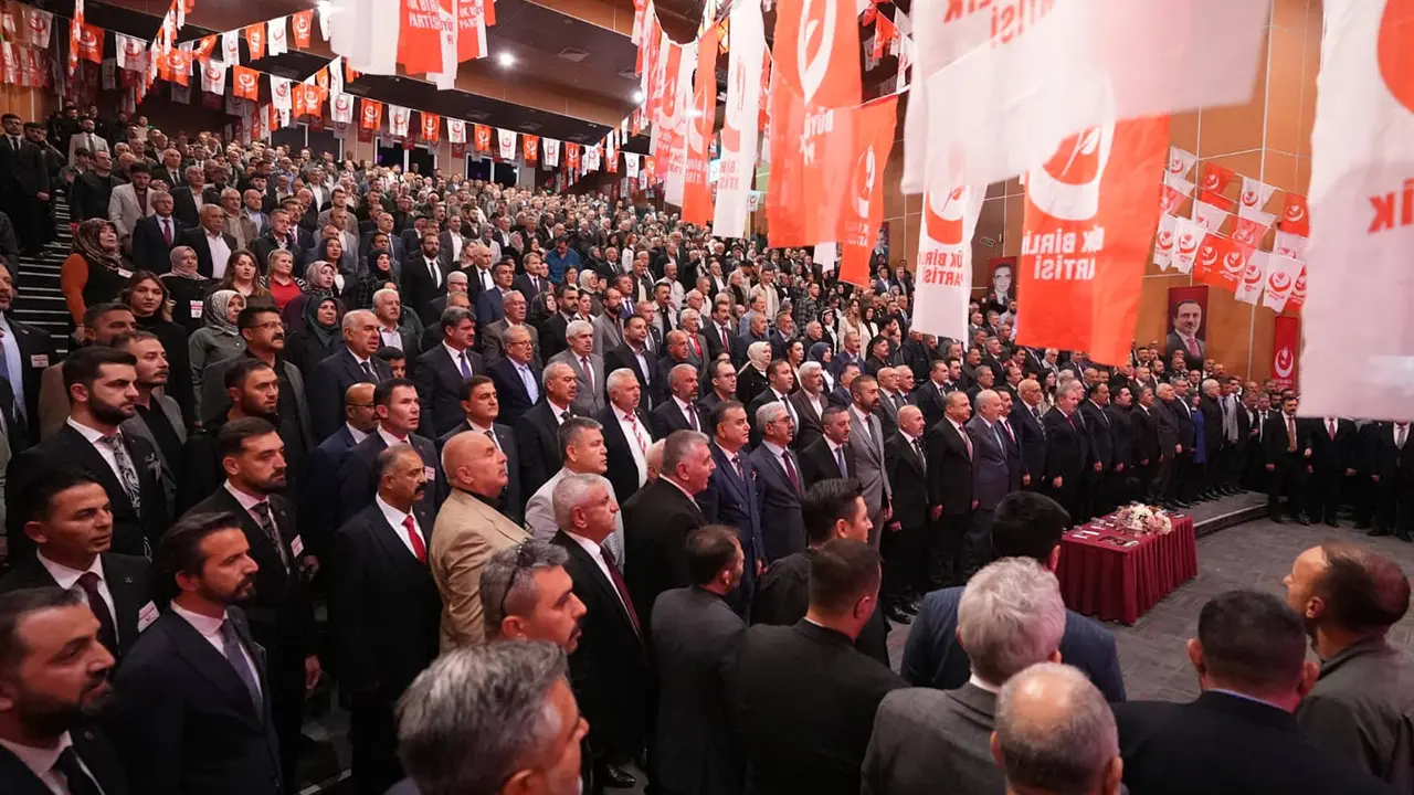 İl kongrelerimizi, Sivas'la tamamladık!